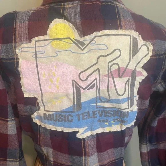 Handmade Upcycled Grunge MTV 90s Plaid Flannel Cropped Button Up Shirt Red Small - Picture 3 of 8